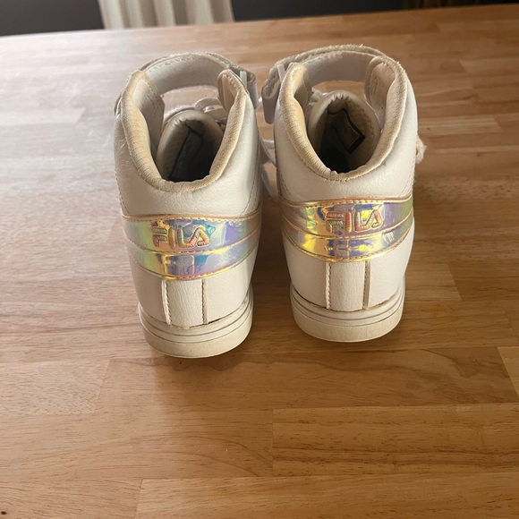 Fila hightop, tennis shoes - Picture 3 of 9